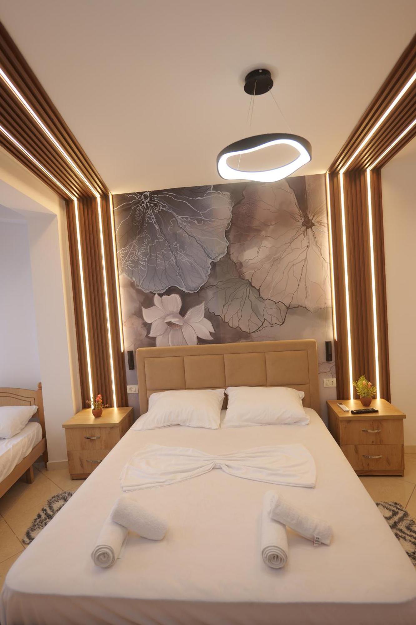 Golden Sleep Hostel Shkodër Екстериор снимка