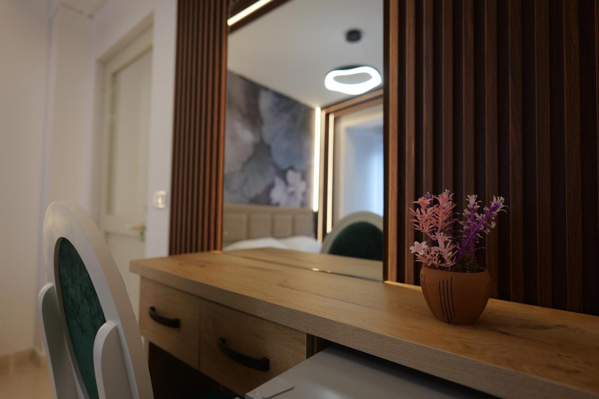 Golden Sleep Hostel Shkodër Екстериор снимка