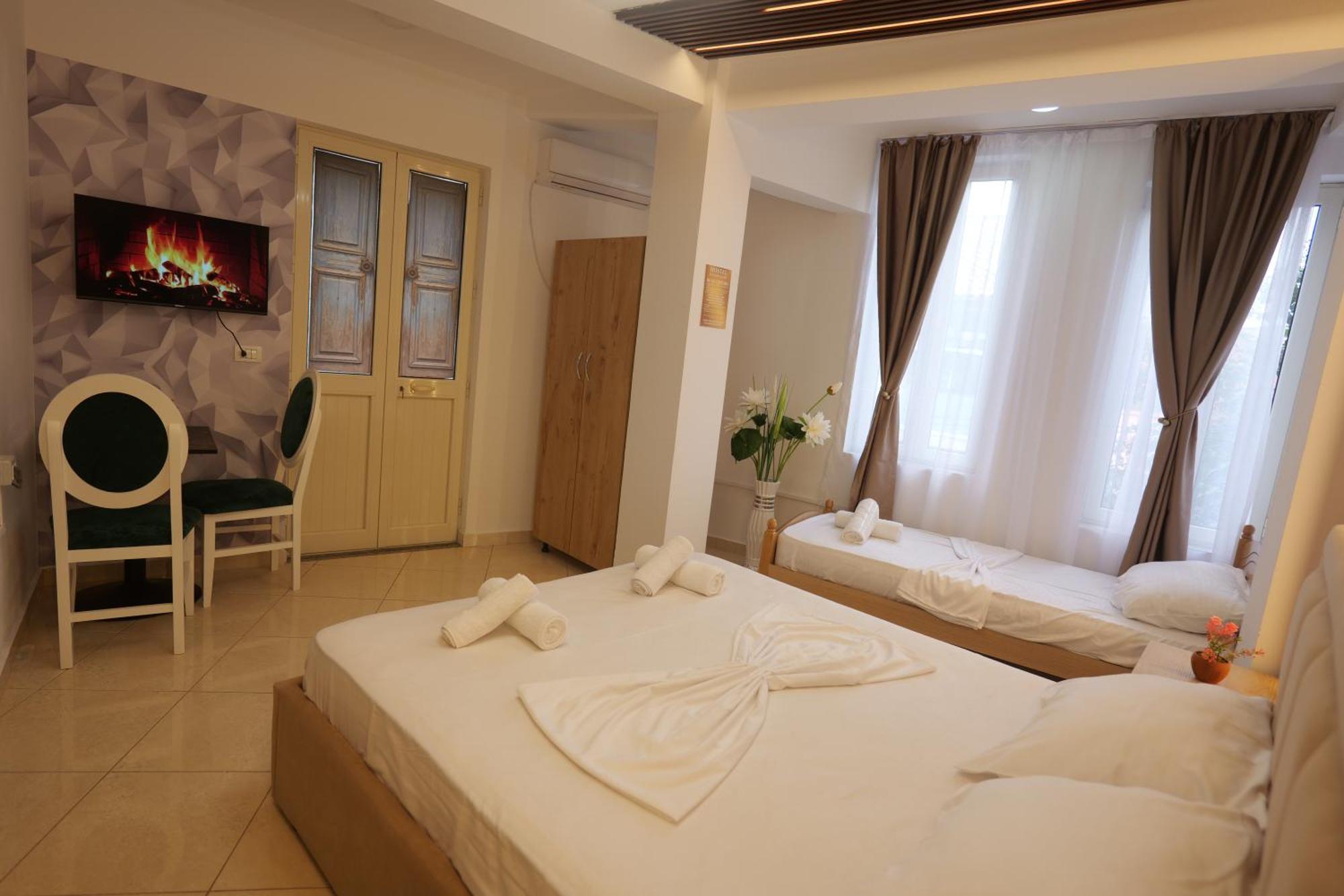 Golden Sleep Hostel Shkodër Екстериор снимка