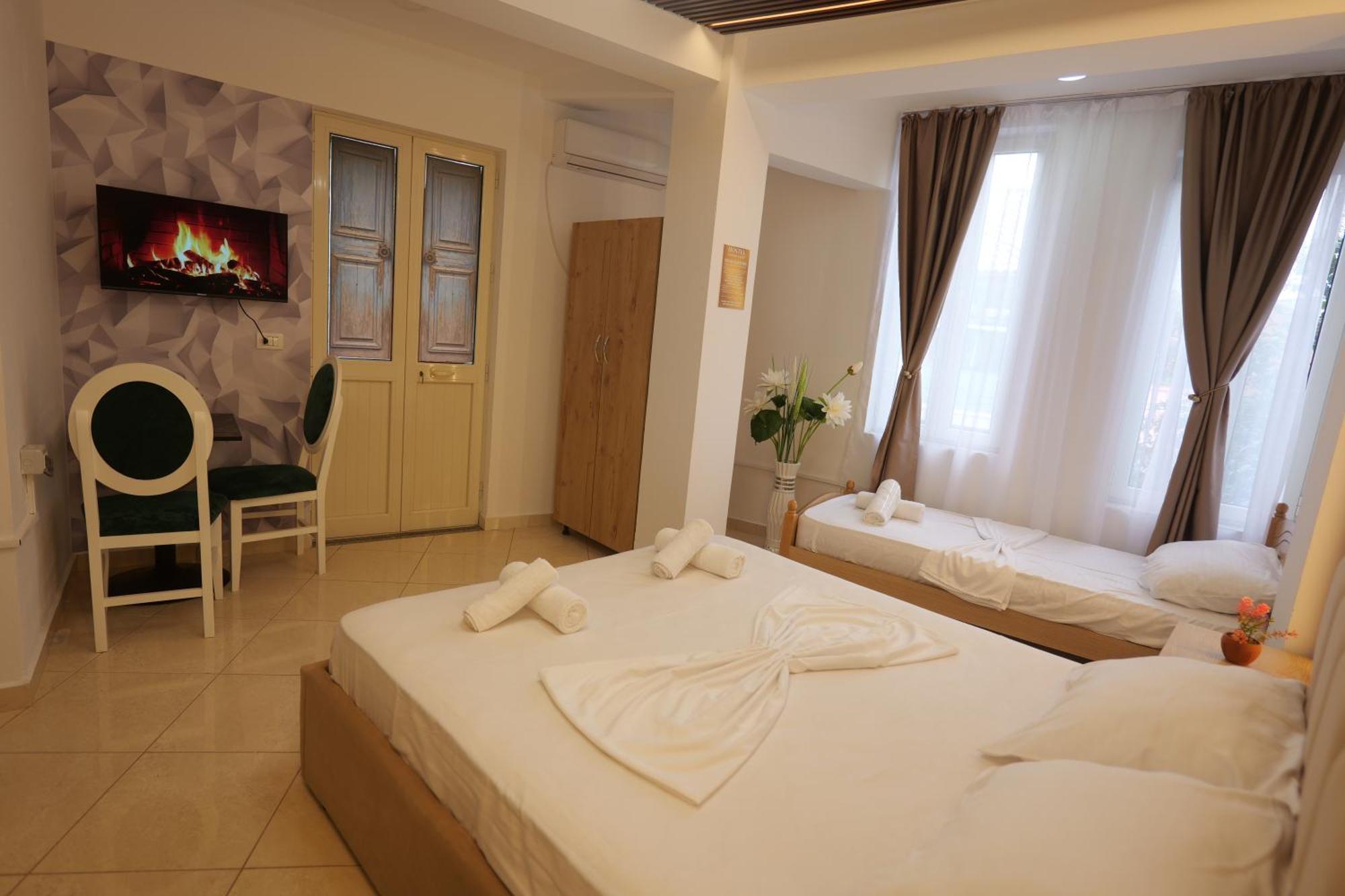 Golden Sleep Hostel Shkodër Екстериор снимка