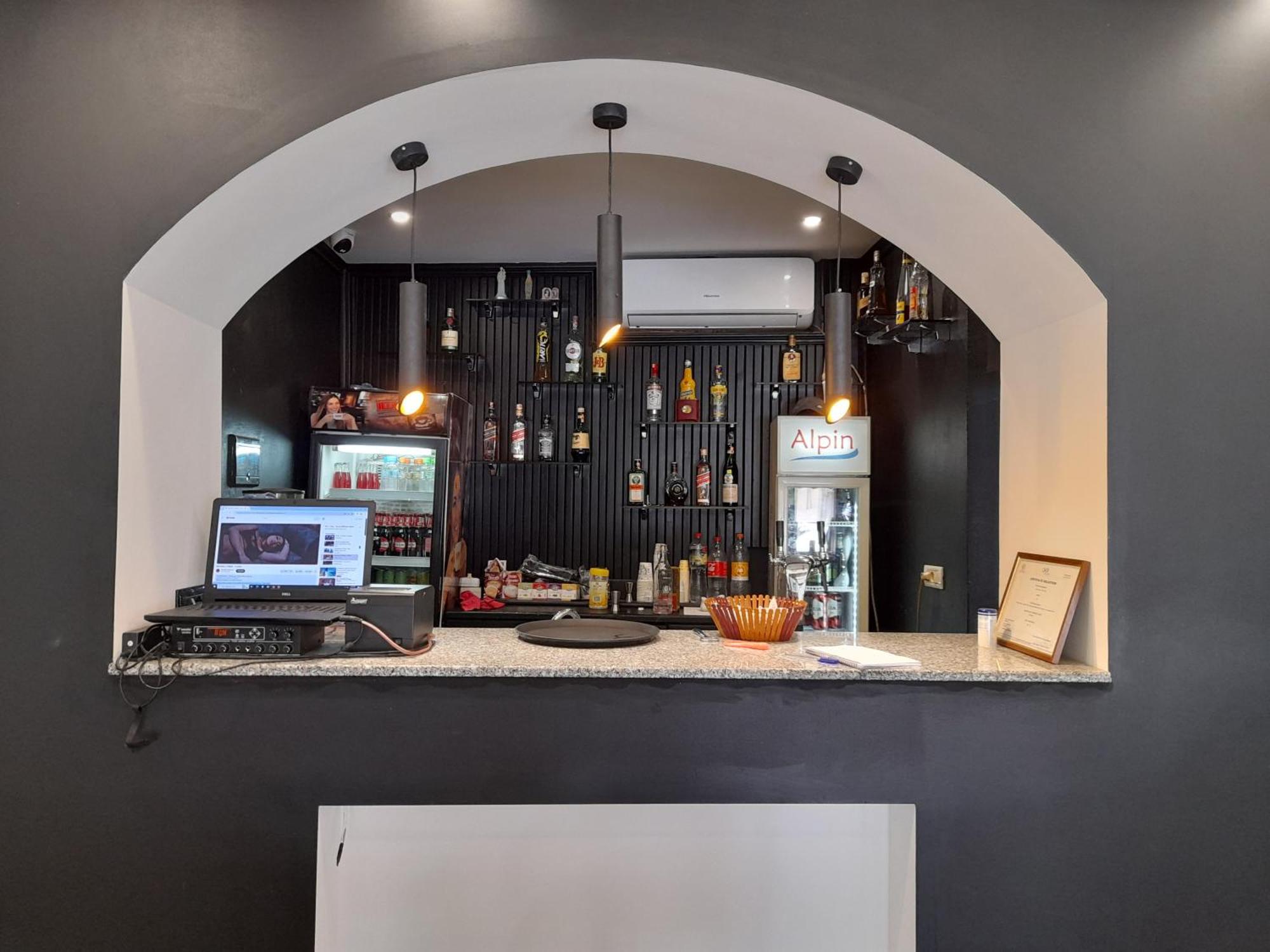 Golden Sleep Hostel Shkodër Екстериор снимка