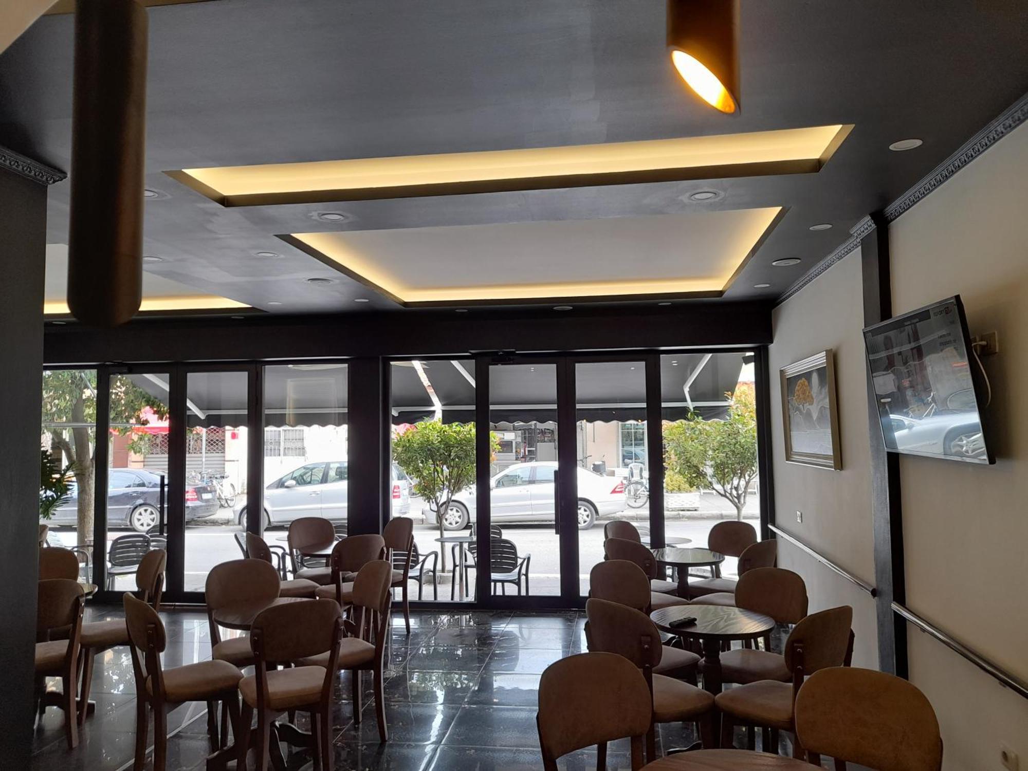 Golden Sleep Hostel Shkodër Екстериор снимка