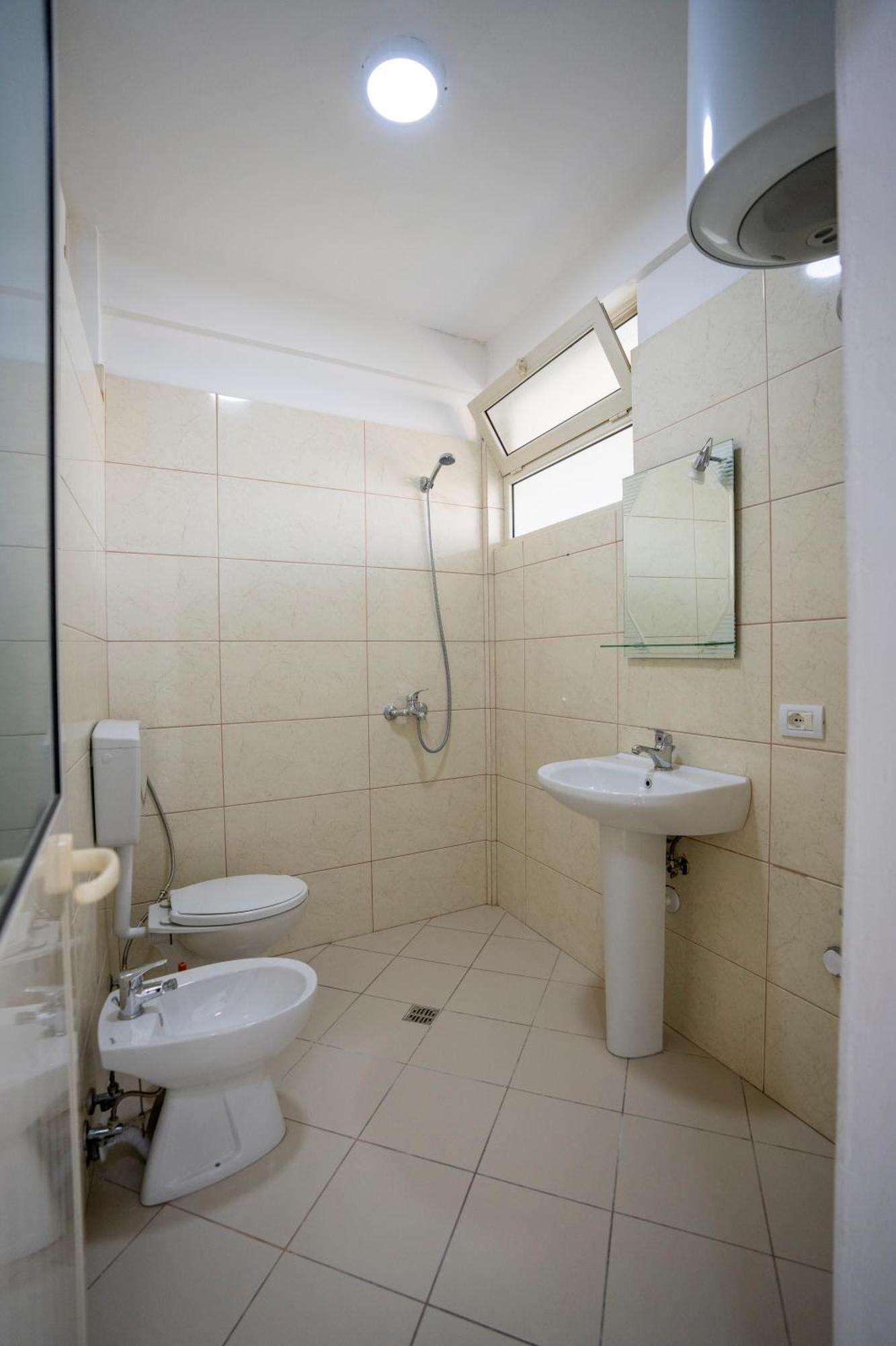 Golden Sleep Hostel Shkodër Екстериор снимка