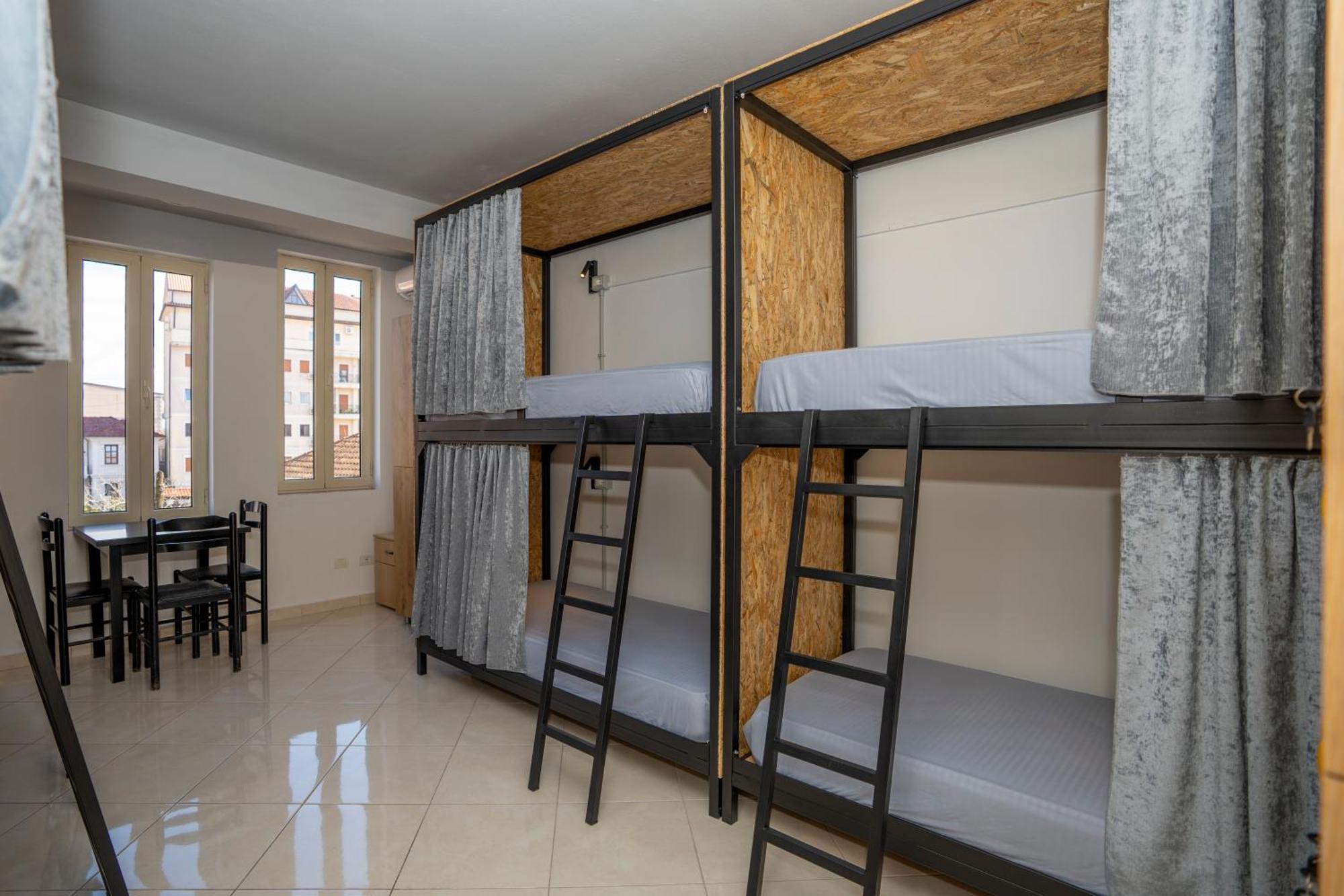 Golden Sleep Hostel Shkodër Екстериор снимка